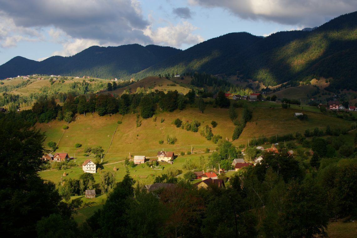 Waldlandschaft in Rumänien: Das Land verfügt über einige der letzten fast unberührten Urwälder Europas. Doch ihre Fläche schwindet.