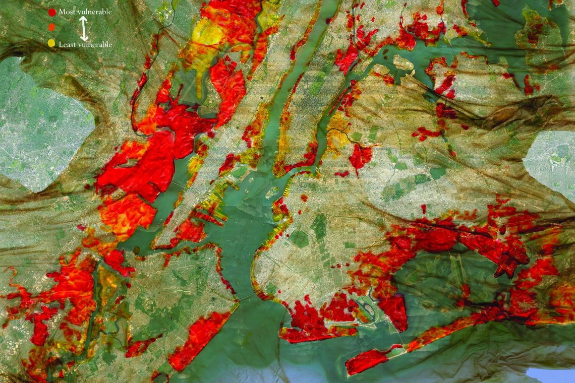 Karte aus dem „Atlas of Disappearing Places“:  Auch in New York muss man sich auf die Folgen der Klimakrise vorbereiten.