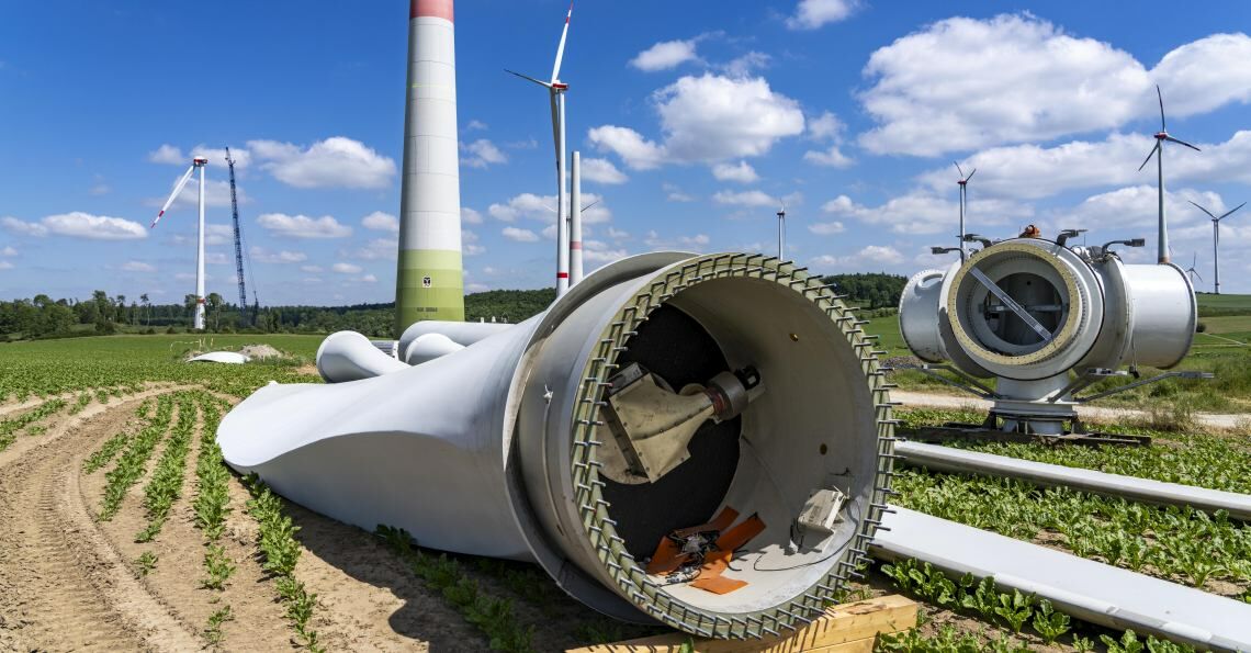 Bau eines Windparks in Brilon: Windräder bestehen aus unterschiedlichsten Materialien. Ein Großteil davon ist inzwischen problemlos recyclebar.