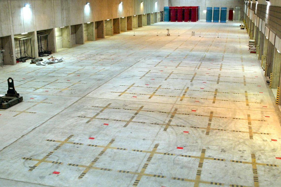 Zwischenlager Gorleben: In der großen Halle werden Castoren mit Atommüll eingelagert. Ein Großteil des Strahlenschrotts stammt aus dem französischen La Hague.