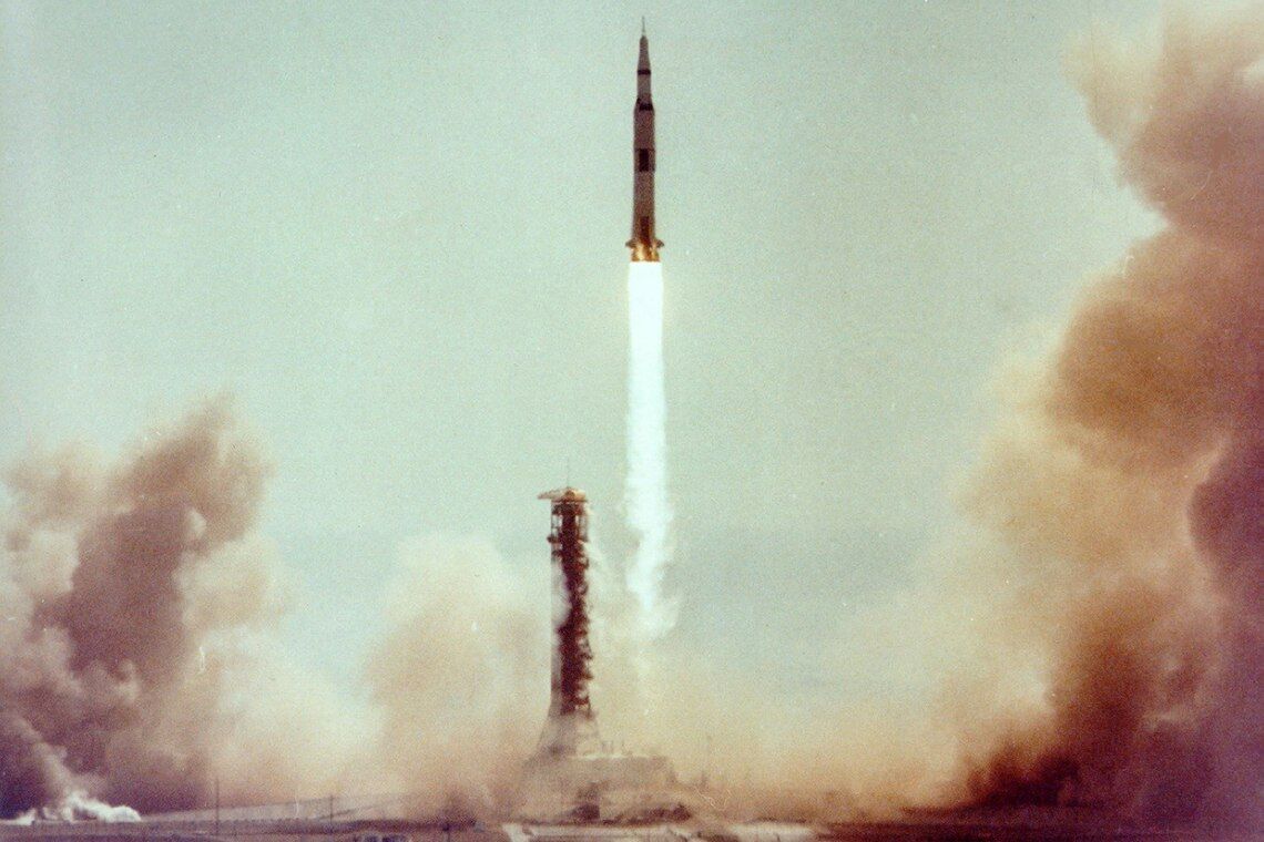 Cape Caneveral, 1969: Start der Saturn-V-Rakete. Angetrieben wird sie u.a. mit Wasserstoff.