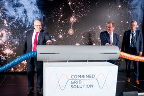 Deutsch-Dänische Strombrücke: Peter Altmaier und Stefan Kapferer bei der Einweihungsfeier der Combined Grid Solution in Berlin.
