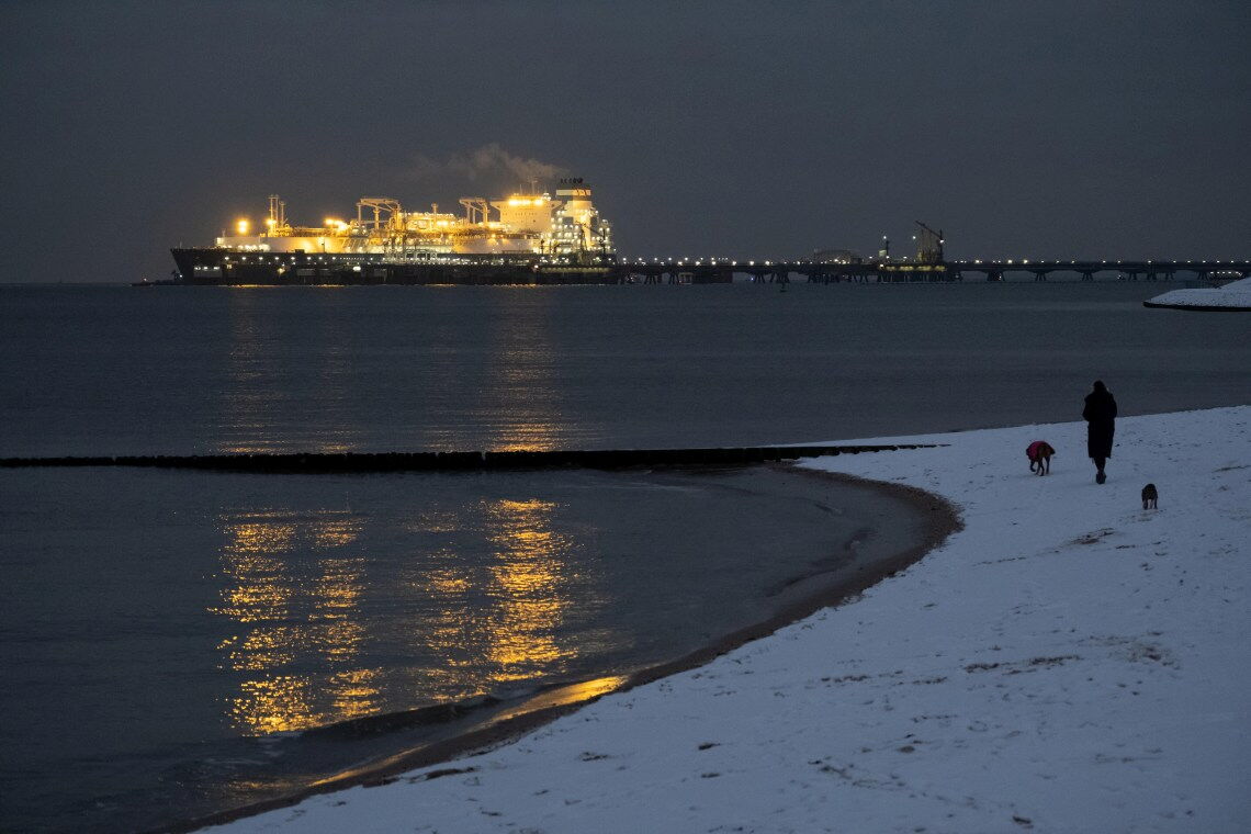 LNG-Terminal in Wilhelmshaven: Deutschland ist bei fossilen Rohstoffen wie Öl, Gas und Kohle stark von Importen aus dem Ausland abhängig.