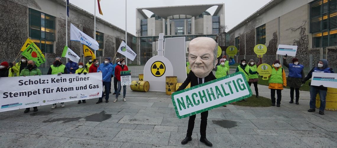 Klimaschützer rufen die Bundesregierung auf, sich einer Klage von Österreich und Luxemburg gegen die EU-Taxonomie anzuschließen.