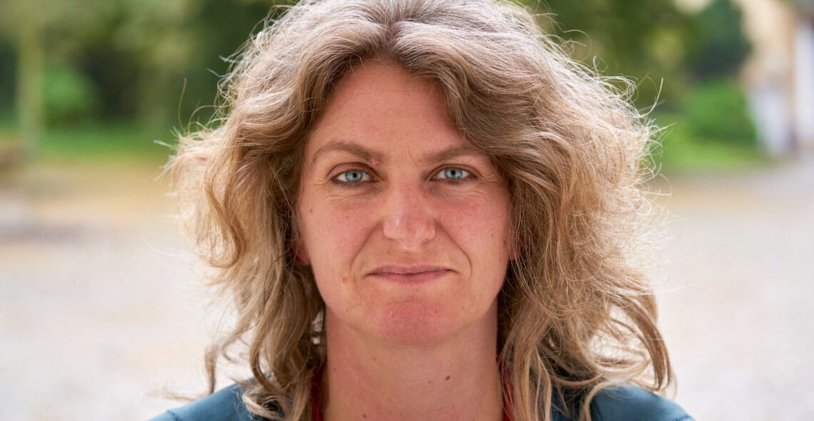 Regine Richter kämpft bei der Umweltorganisation Urgewald für das Klima. Im Interview spricht die Finanzexpertin über Sustainable Finance.