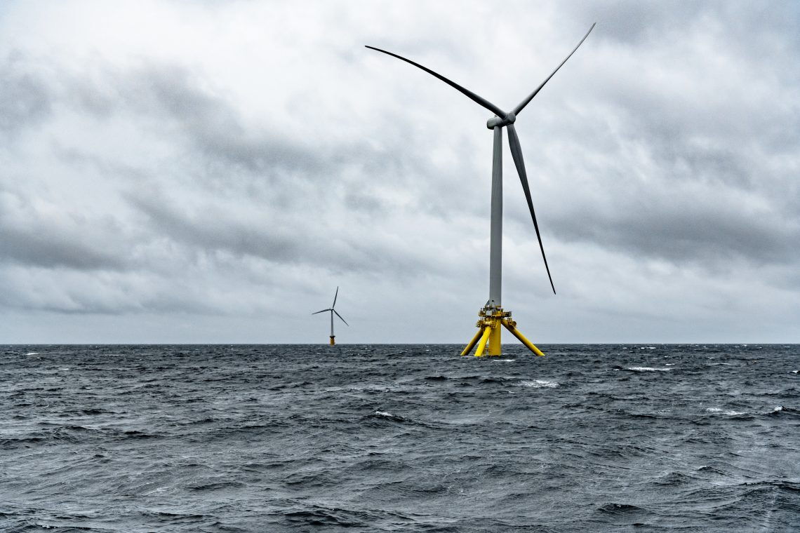 Schwimmendes Windrad in Norwegen: Das Land steht beim Aufbau seiner Offshore-Windenergie noch ganz am Anfang.