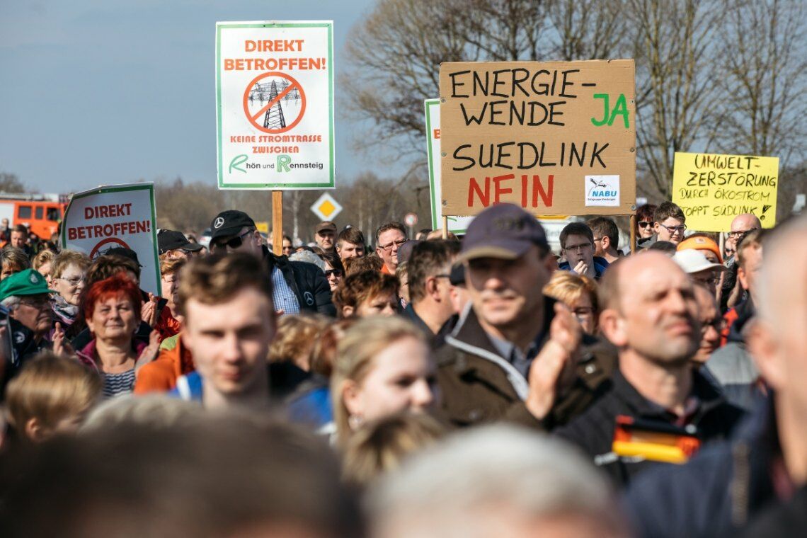 Bürger protestieren gegen die geplante Suedlink-Trasse