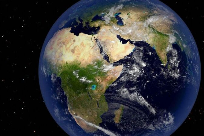 Der blaue Planet: Das Bild aus dem All zeigt die fragile Schönheit der Erde.