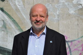 Hans-Josef Fell erkennt im heutigen Erneuerbare-Energien-Gesetz (EEG) nicht mehr viel von dem Gesetz, das er im Jahr 2000 auf den Weg gebracht hat.