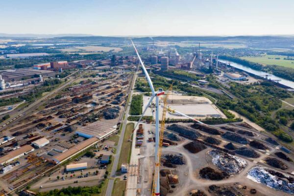 Die Salzgitter AG und das Energieunternehmen Avacon kooperieren bei einem Projekt zur Verringerung des CO2-Ausstoßes in der Stahlindustrie mit Hilfe von Windstrom.