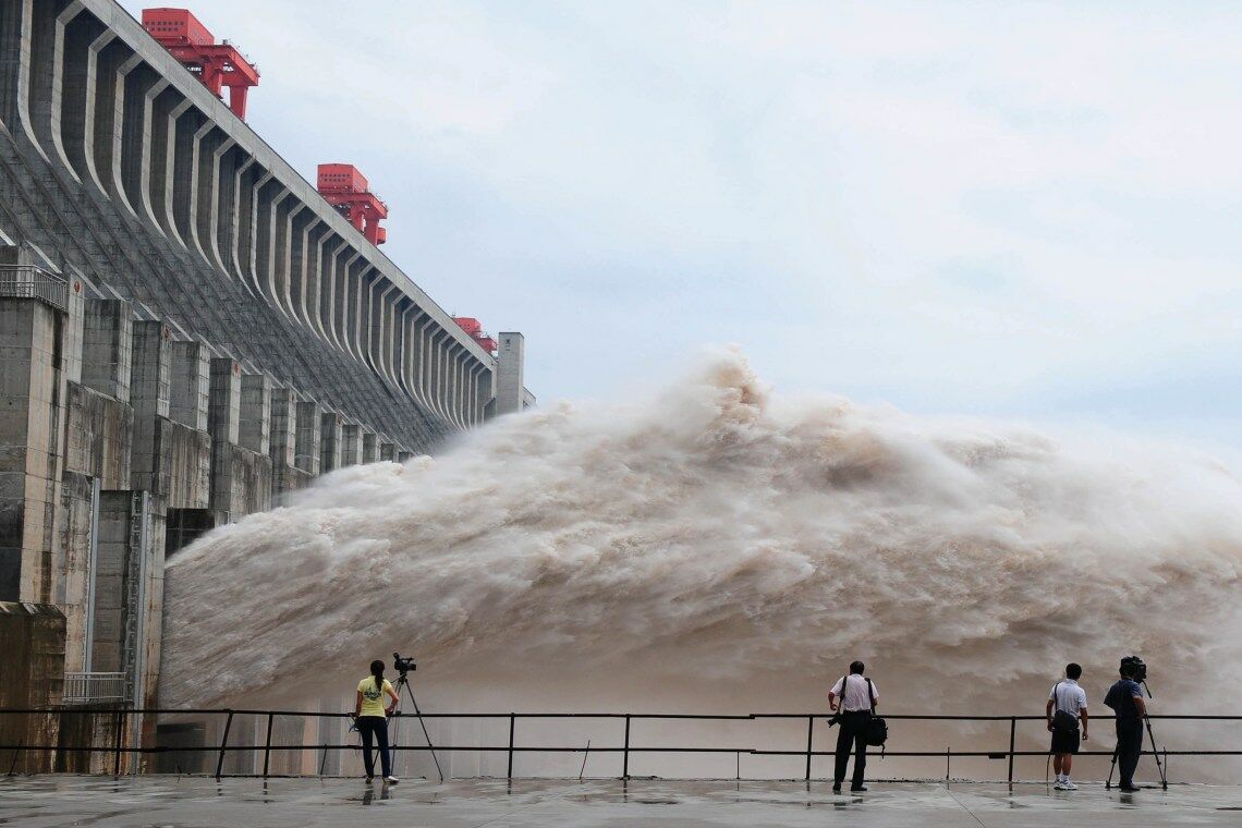 Der Drei-Schluchten-Damm ist das weltgrößte Wasserkraftwerk der Welt.