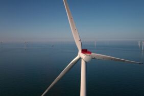 Der mit Acht-Megawatt-Turbinen von Siemens Gamesa bestückte Offshore-Windpark Race Bank in Großbritannien kommt auf eine Leistung von 573 Megawatt.