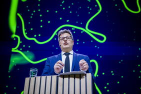 Robert Habeck bei einer Rede in Oslo: Deutschland will Wasserstoff per Pipeline aus Norwegen importieren.