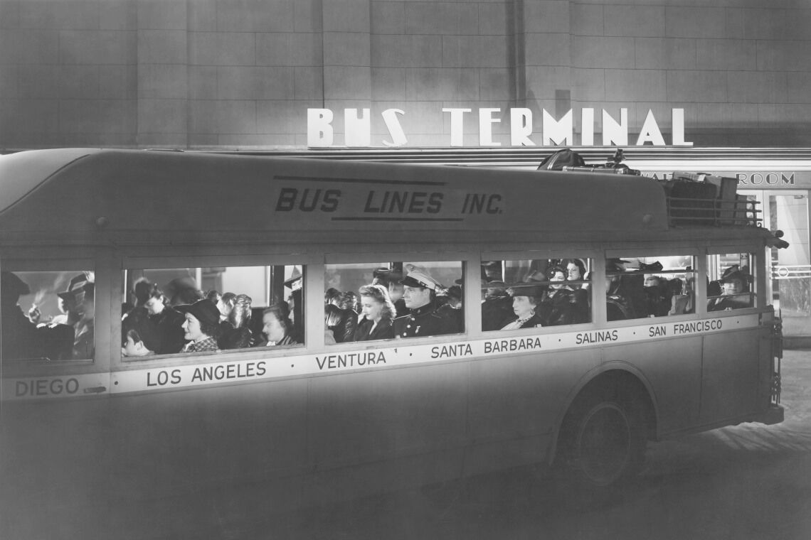Bus-Reise durch Kalifornien, USA: historischer Fernbus in den USA, der zwischen San Diego, Los Angeles, Ventura, Santa Barbara, Salinas und San Francisco verkehrt.