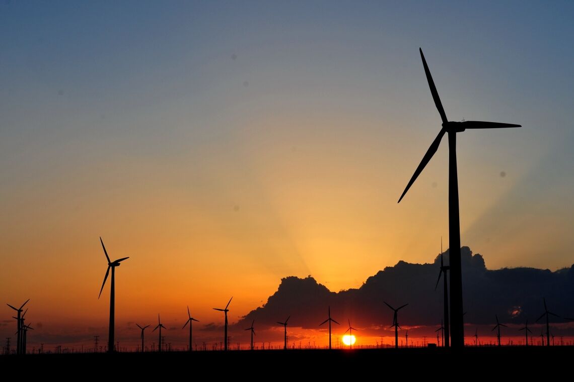 Der größte Onshore-Windpark der Welt steht in China: Jiuquan Power Base erzeugt derzeit bis zu acht Gigawatt, soll aber noch auf 20 Gigawatt wachsen.