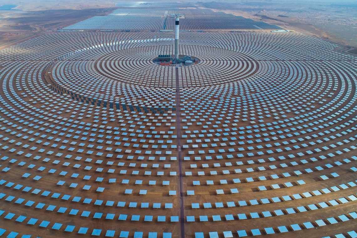 Solarkraftwerk Ouarzazate in Marokko: Die Anlage kann bis zu zwei Gigawatt Strom produzieren und verringert so die Abhängigkeit des Landes von Energie-Importen.