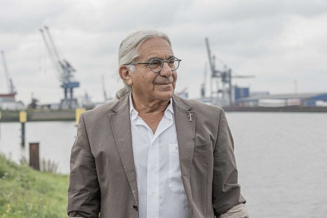 Ein Leben für die Windenergie: Randy Tinkerman, hier in seiner Wahlheimat Bremen, hat die Entwicklung der Windkraft in den USA entscheidend vorangebracht. Foto: Johannes Bichmann für EnergieWinde