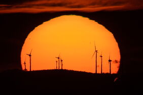 Die Energiepreise explodieren und treiben die Inflation in die Höhe. Grund sind die gestiegene Nachfrage nach dem Coronaschock und der Mangel an erneuerbaren Energien.