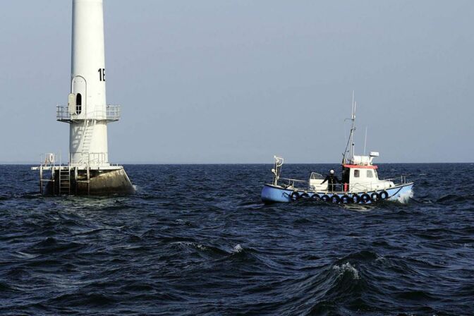 Vindeby ist der erste Offshore-Windpark der Welt. Er geht 1991 vor der Küste von Lolland in Dänemark in Betrieb.