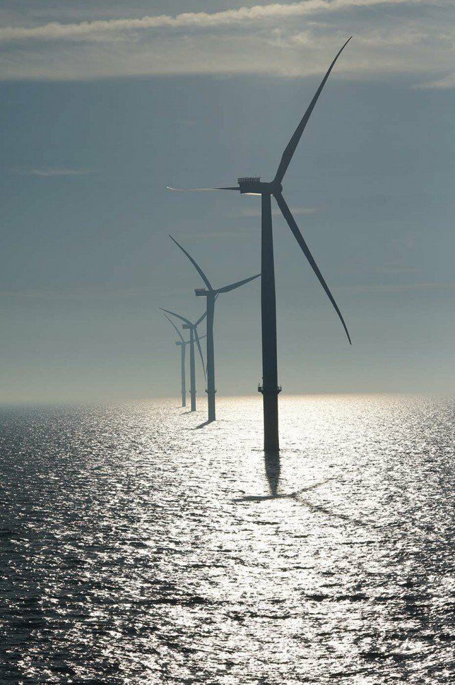 Offshore-Windpark Borkum Riffgrund 1: Wenn die Augustsonne so traumhaft strahlt, kommt fast schon Kreuzfahrtflair auf.