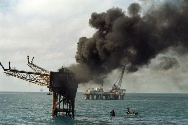 Piper-Alpha-Katastrophe 1988: 165 Menschen sterben bei der Explosion der Öl- und Gasplattform in der Nordsee.