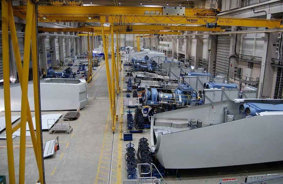Senvion-Produktion in Bremerhaven: Erst in der Totalen werde die gewaltigen Dimensionen der Maschinenhäuser deutlich.