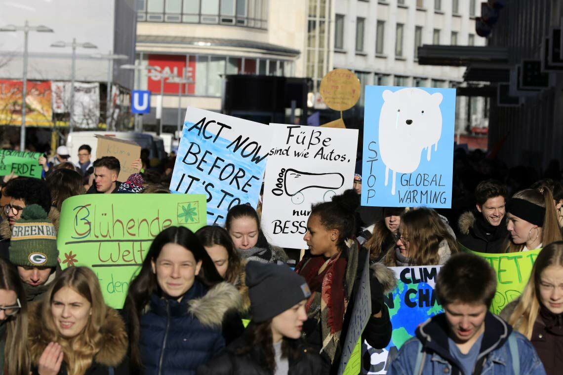 Schüler protestieren Mitte Januar in Hannover für einen besseren Schutz des Klimas.