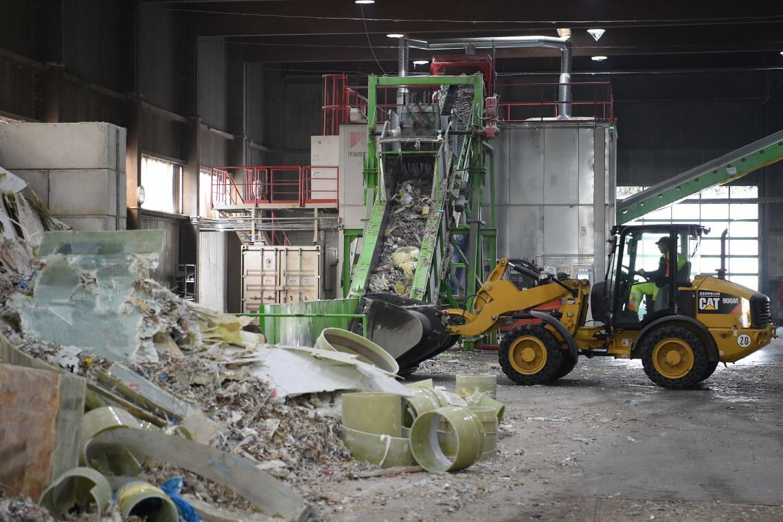 Das Bremer Unternehmen Neocomp arbeitet an der Entsorgung von GFK-Kunststoffen, die unter anderem in Rotorblättern zum Einsatz kommen.