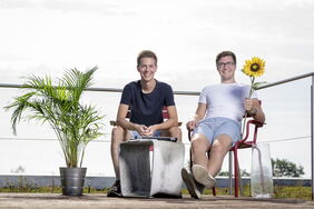 Christian Serrer und David Nelles haben ein Buch voller Lösungen für die Klimakrise geschrieben. Es richtet sich vor allem an Entscheider in Politik und Wirtschaft. Denn in diesen Kreisen gebe es noch immer viele Missverständnisse über den Klimawandel.