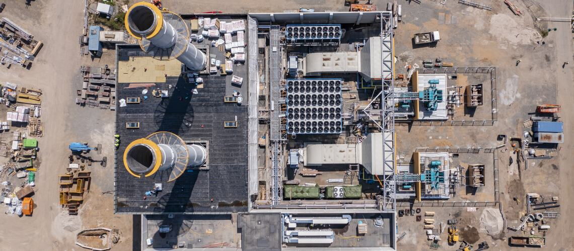 Baustelle eines Gaskraftwerks in Leipzig: Wann immer in Deutschland Gas zur Stromerzeugung benötigt wird, steigen an der Strombörse die Preise.