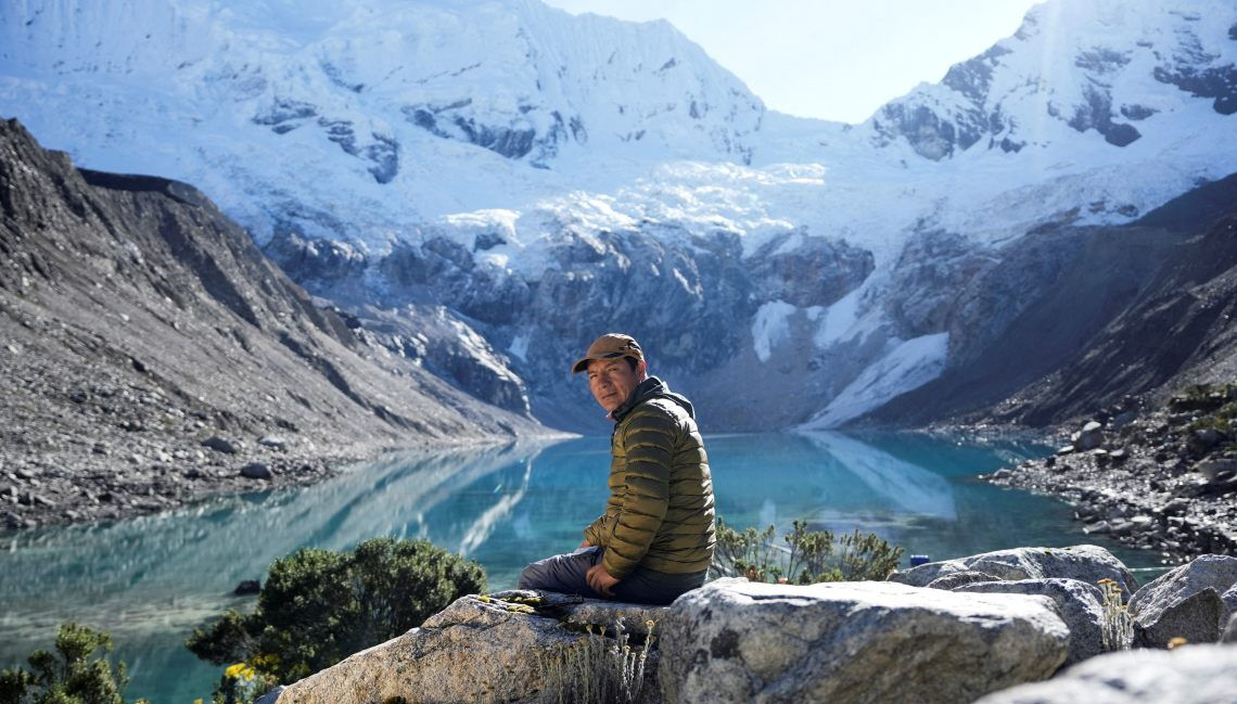 Saúl Luciano Lliuya lebt an einem Gletscher in Peru. Sein Haus ist vom Klimawandel bedroht. Vor dem OLG Hamm hat er den Energiekonzern RWE verklagt, sich an den Kosten für den Schutz seines Hauses zu beteiligen.