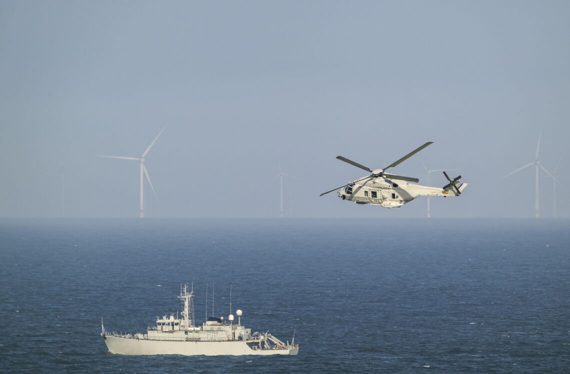 Die dänische Marine patrouilliert in einem Nordsee-Windpark: Das Bewusstsein für potenzielle Bedrohungen ist gewachsen.