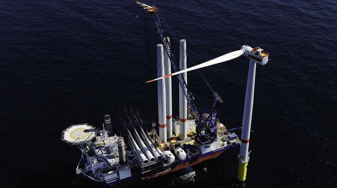 Bau eines Offshore-Windparks in der Nordsee (Gode Wind): Je dichter die Windräder zusammenstehen, desto stärker rauben sie sich gegenseitig den Wind.