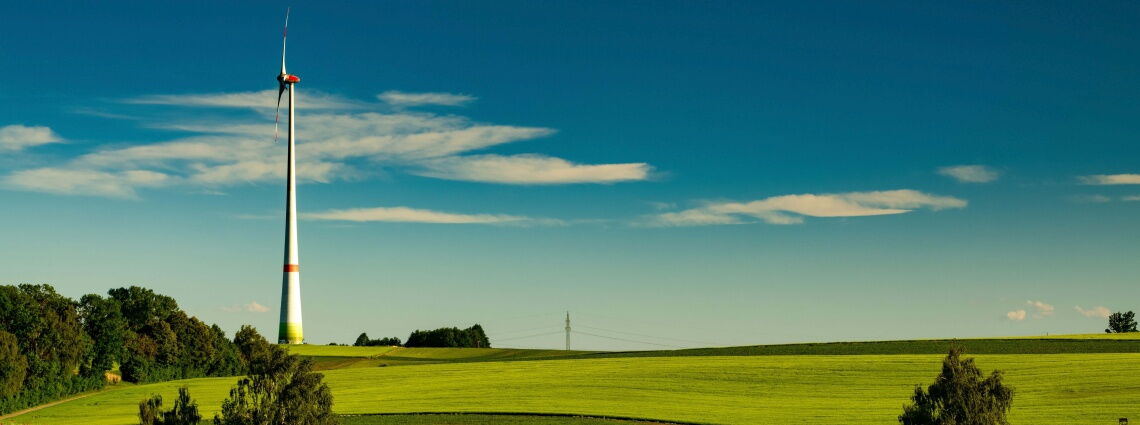 Windrad in der Nähe des bayerischen Dachau: Fünf Faktoren entscheiden darüber, ob Anwohner auf geplante Windparks positiv oder negativ reagieren.