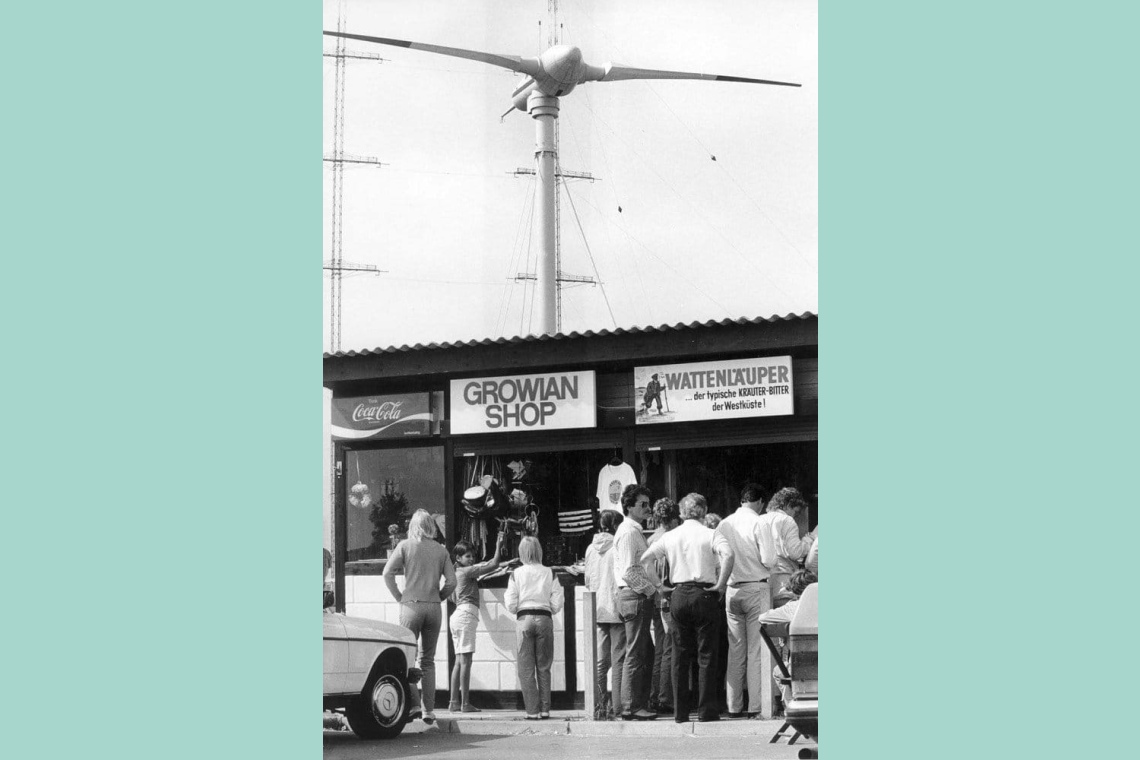 1988 wird Growian wegen Konstruktionsfehlern abgerissen. Spötter behaupten, die Anlage habe nur einen Zweck gehabt: zu beweisen, dass Windkraft nicht funktioniert.