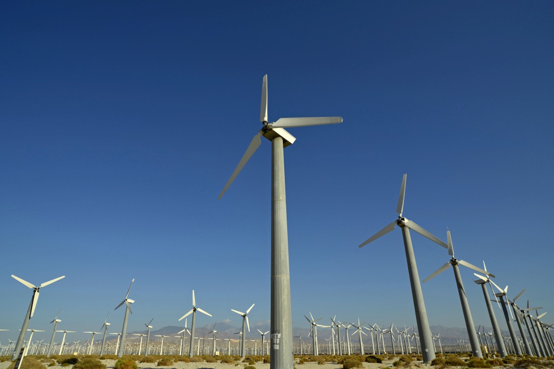 Windräder am San-Gorgonio-Pass in Kalifornien (USA): Der in den Achtzigerjahren gebaute Windpark war entscheiden beim Aufstieg der dänischen Windindustrie.
